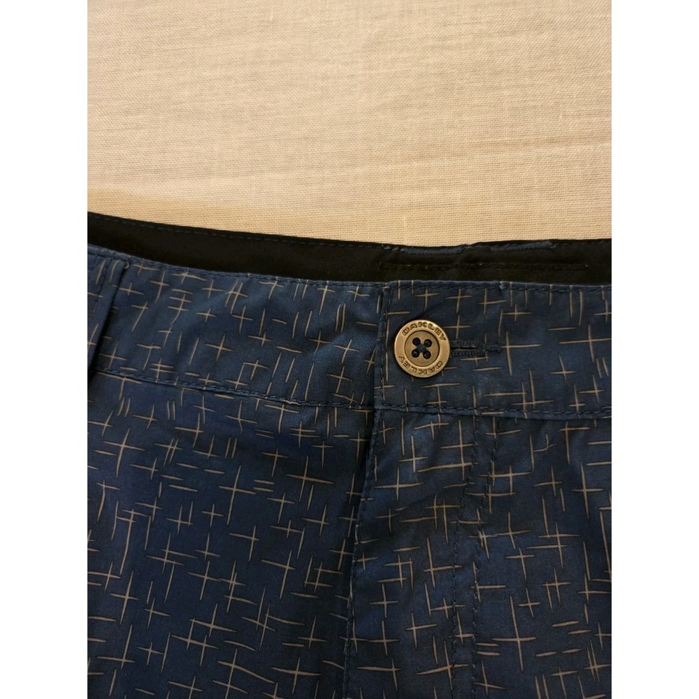 Oakley Shorts Mens Golf Performance Shorts Size 36 Flat Front Blue With Gray - Picture 4 of 8